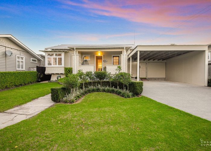  at 8 Chatham Avenue, Mount Albert, Auckland City, Auckland