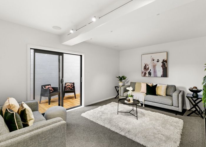  at 29 Thurleigh Grove, Karori, Wellington