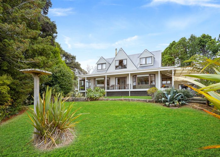  at 38 Crows Road, Swanson, Auckland