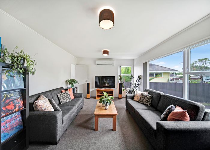  at 35 Haddon Street, Mangere East, Auckland
