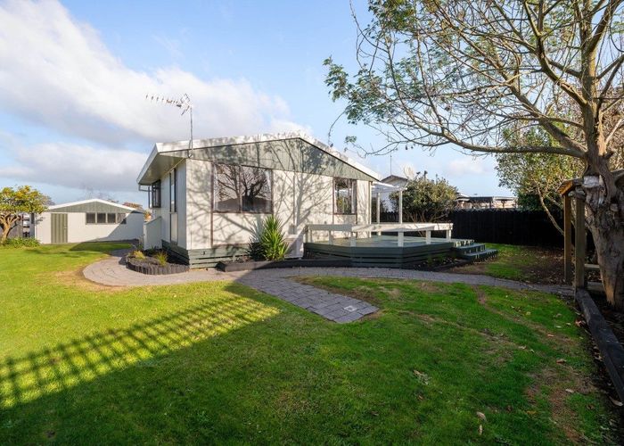 at 38 Garland Drive, Saint Andrews, Hamilton, Waikato