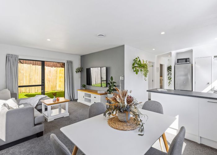  at 3/6 Makora Road, Massey, Waitakere City, Auckland