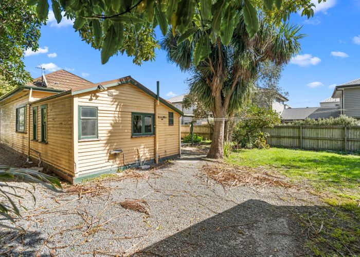  at 23 Dickens Street, Addington, Christchurch City, Canterbury