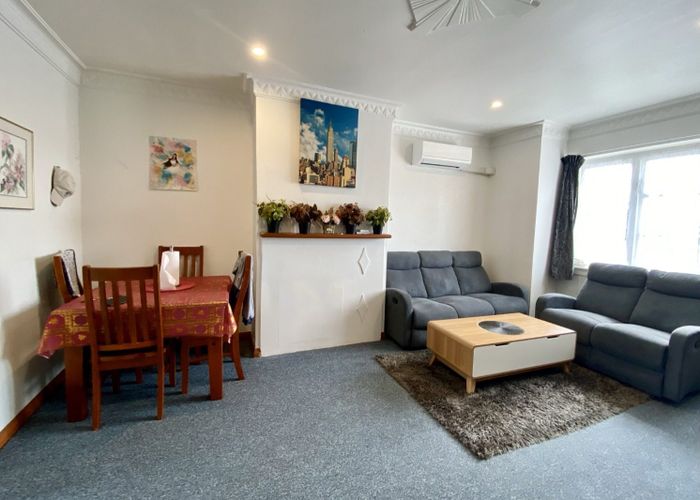  at 87 Whites Line East, Waiwhetu, Lower Hutt, Wellington