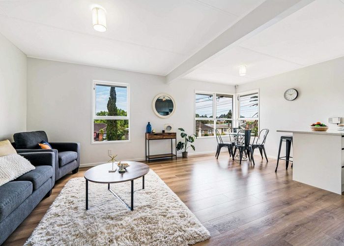  at 5 Stainton Place, Otara, Auckland