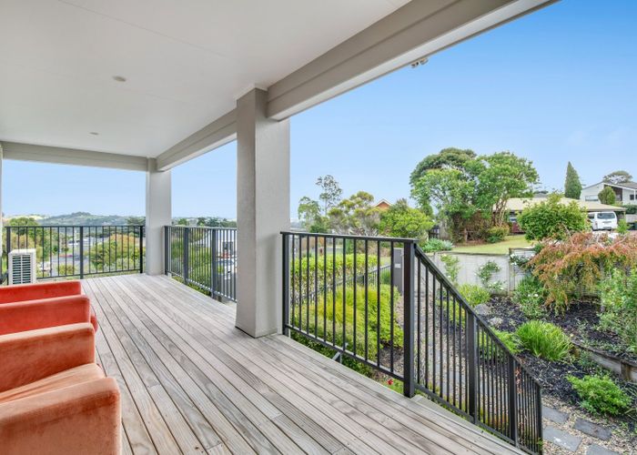  at 9A Melia Place, Stanmore Bay, Whangaparaoa