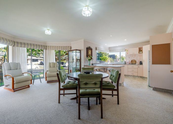  at 8 Rothesay Place, Westbrook, Palmerston North, Manawatu / Whanganui