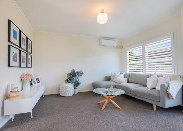  at 2/38 Jutland Road, Hauraki, North Shore City, Auckland