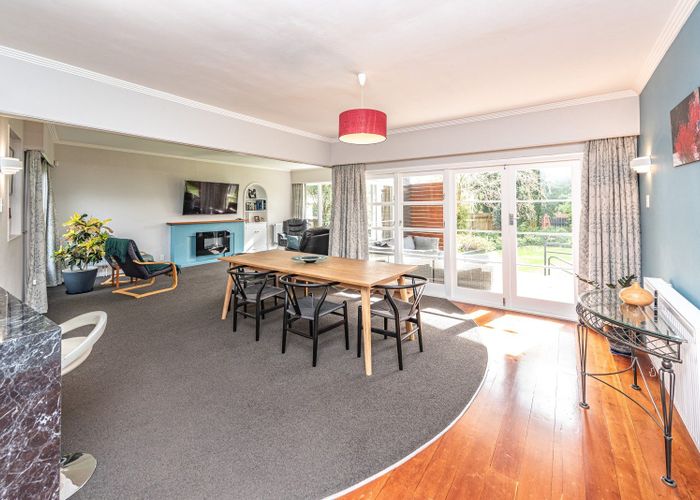  at 16 Oakland Avenue, Saint Johns Hill, Whanganui