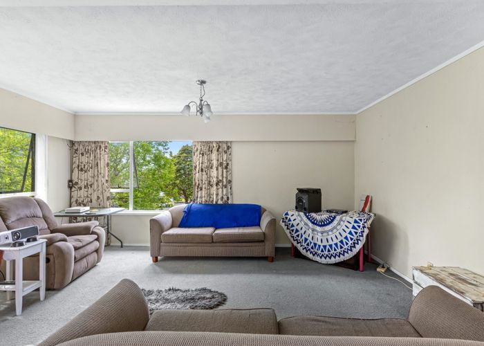  at 4 Amorino Drive, Red Beach, Red Beach