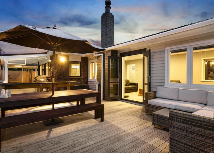  at 63 Kaurilands Road, Titirangi, Auckland