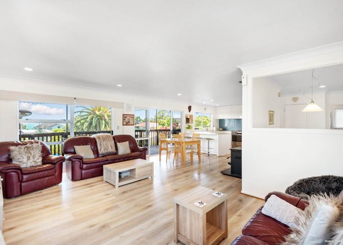  at 92 First View Avenue, Beachlands, Auckland