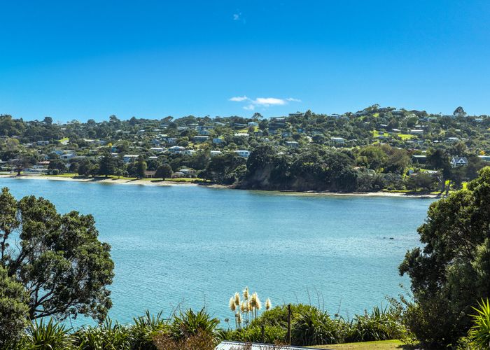  at 19 Esslin Road, Surfdale, Waiheke Island