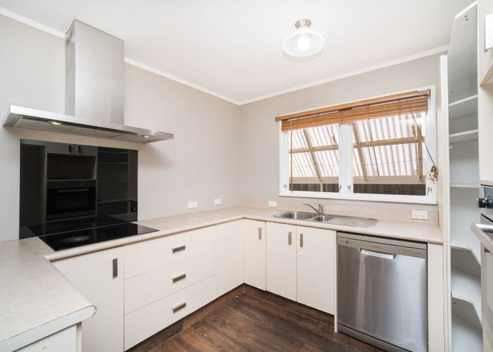  at 20 Rhodes Drive, Kelvin Grove, Palmerston North, Manawatu / Whanganui