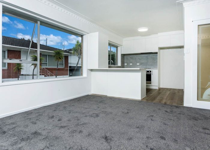  at 2/169 Forrest Hill Road, Forrest Hill, Auckland