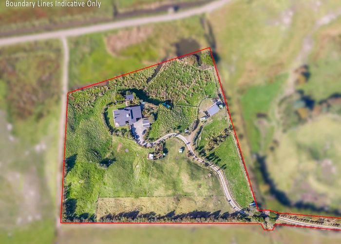  at 21 Sandown Road, Te Horo Beach