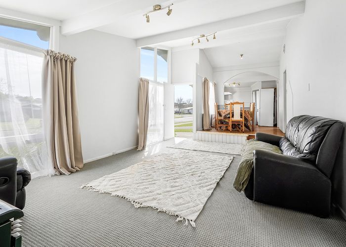  at 5 Hazelwood Avenue, Dinsdale, Hamilton