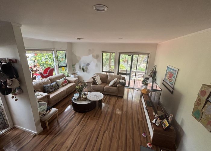  at 9 Greenvalley Rise, Glenfield, North Shore City, Auckland