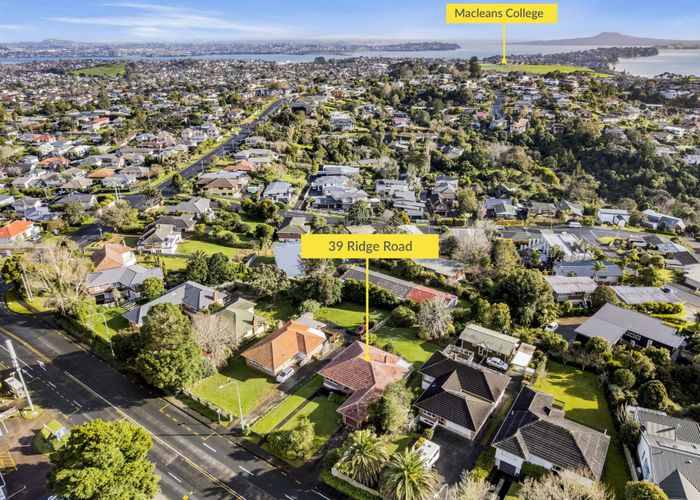  at 39 Ridge Road, Howick, Auckland