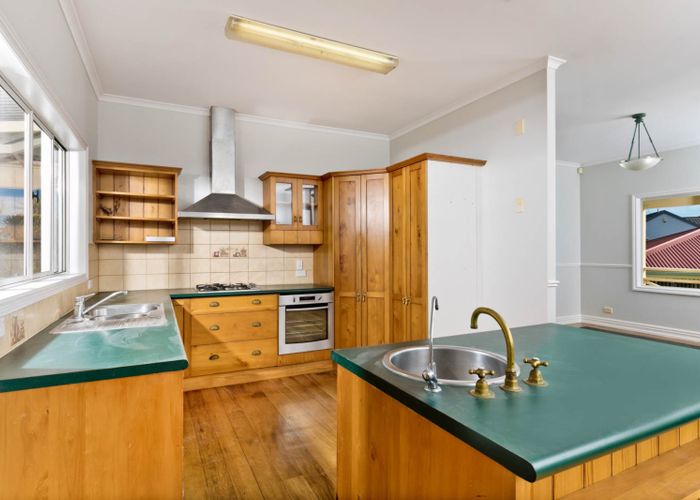  at 19 Kimberly Grove, Greenhithe, Auckland