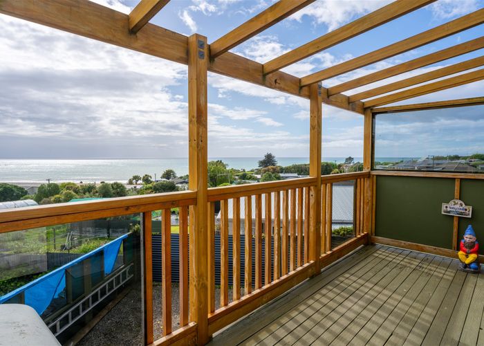  at 16 Semple Street, Kakanui