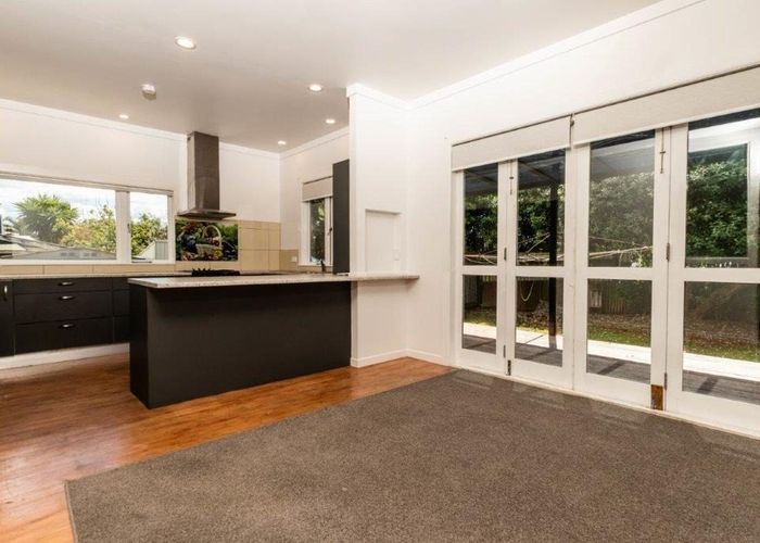  at 1021 Great North Road, Point Chevalier, Auckland City, Auckland