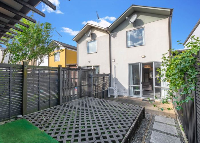  at 42 Kirikiri Lane, East Tamaki, Manukau City, Auckland