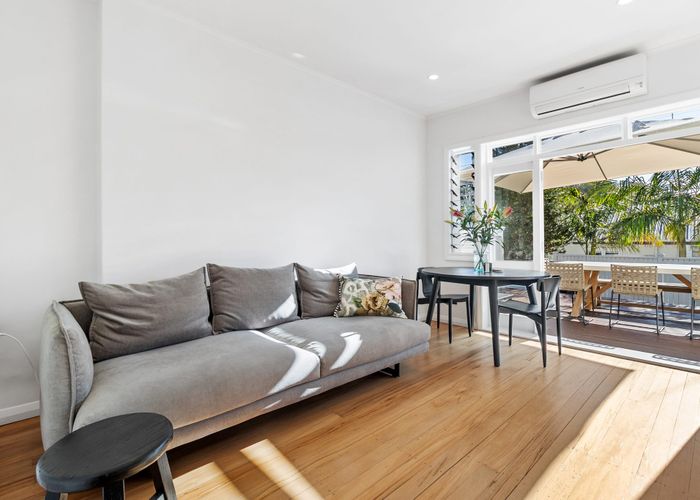  at 55 Premier Avenue, Point Chevalier, Auckland