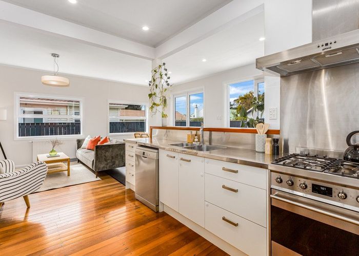  at 243 Rintoul Street, Berhampore, Wellington, Wellington