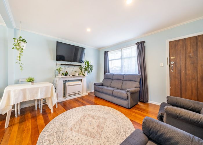  at 2/2 Palfrey Street, Wallaceville, Upper Hutt, Wellington