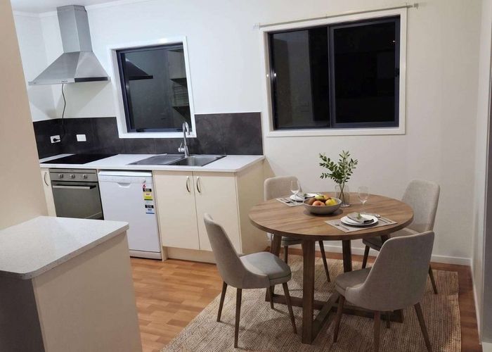  at 35a Fruitvale Road, New Lynn, Waitakere City, Auckland