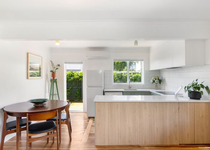  at 1/13 Oregon Avenue, Avondale, Auckland
