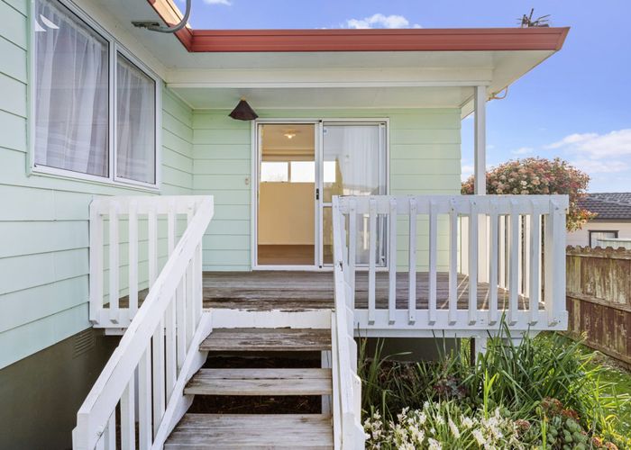  at 2/14 Silver Creek Road, Weymouth, Manukau City, Auckland