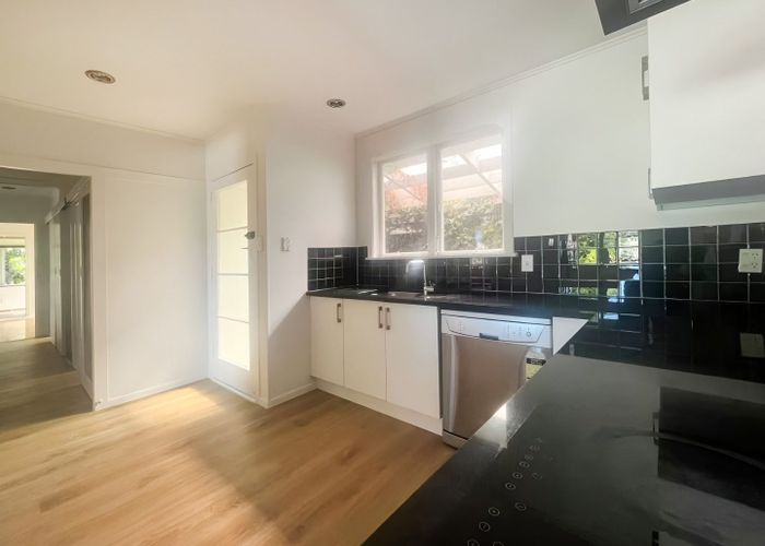  at 174 Nile Road, Forrest Hill, North Shore City, Auckland