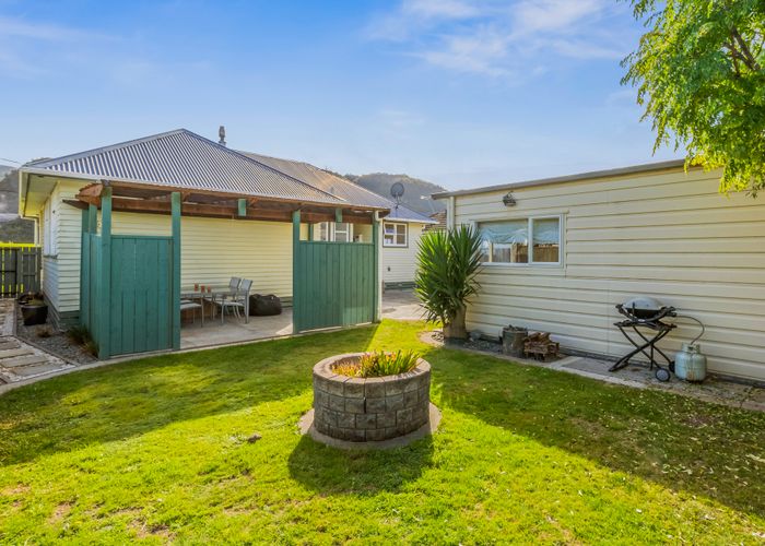  at 1228 Taita Drive, Taita, Lower Hutt