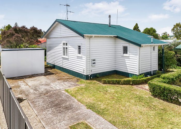  at 5A Griffiths Place, Claudelands, Hamilton