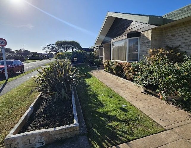  at 2A Cedar Drive, Paraparaumu Beach, Kapiti Coast, Wellington