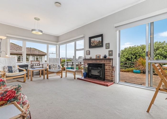  at 30 Evans Road, Glen Eden, Auckland