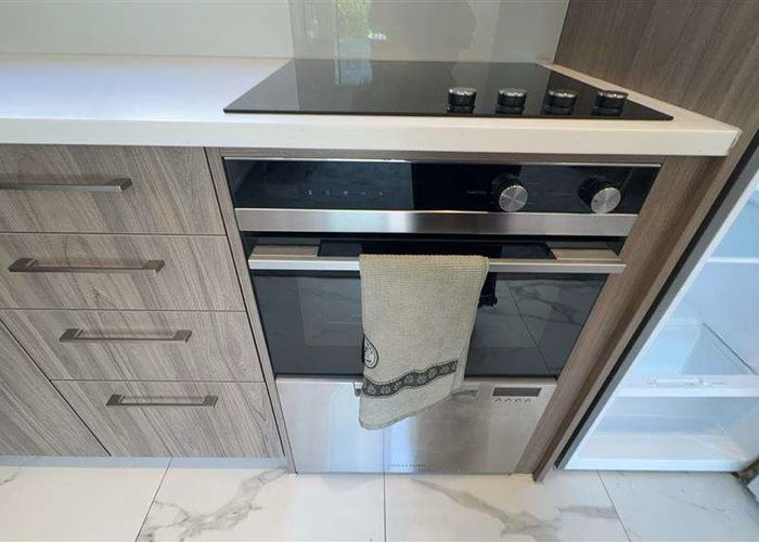  at 4/158 Kilmore Street , City Centre, Christchurch City, Canterbury