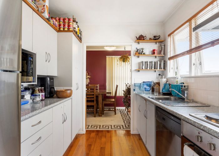  at 97 Chichester Drive, Rosehill, Papakura