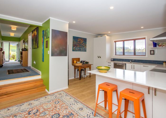  at 6 Paetawa Road, Peka Peka, Waikanae
