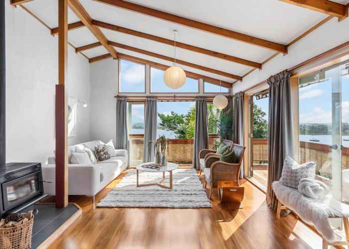  at 20 Oruamo Place, Beach Haven, North Shore City, Auckland