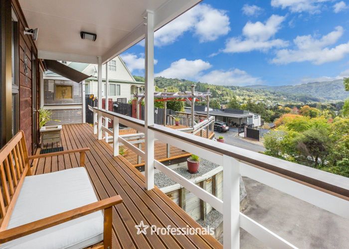  at 8 Hobbit Lane, Pinehaven, Upper Hutt, Wellington