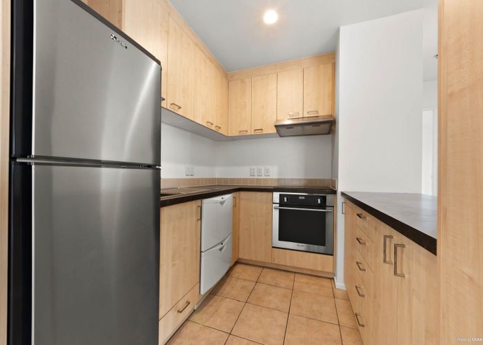  at 5H/10 Crown Lynn Place, New Lynn, Auckland