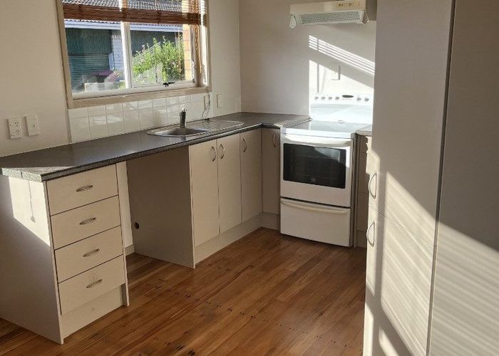  at 1/24 Hillcrest Ave, Hillcrest, North Shore City, Auckland