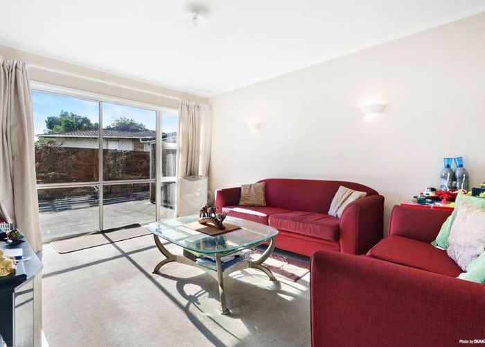  at 22B Vanbrugh Place, Bucklands Beach, Manukau City, Auckland