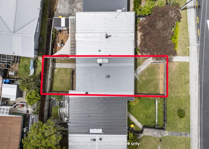  at 2/174 Birkdale Road, Birkdale, North Shore City, Auckland