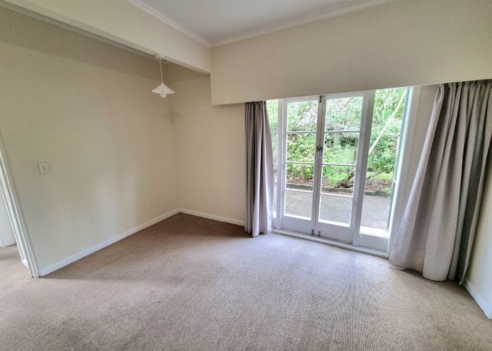  at 2/7 Harrison Avenue, Belmont, North Shore City, Auckland