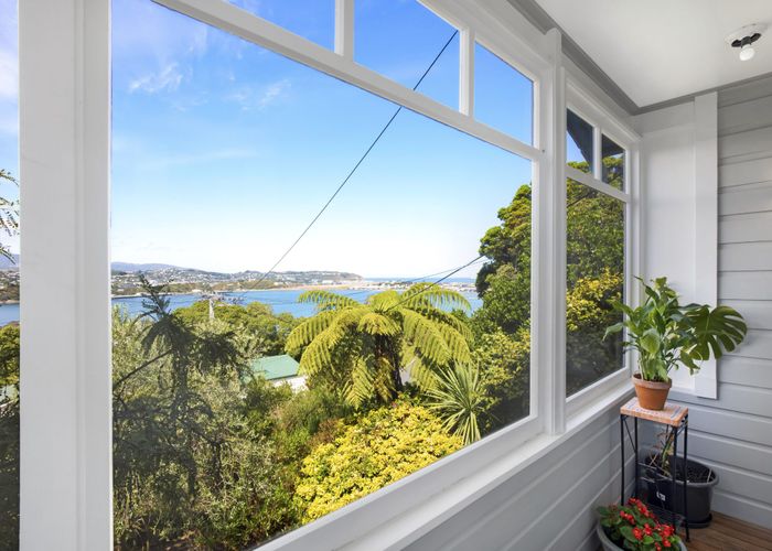  at 35 Kainui Road, Hataitai, Wellington