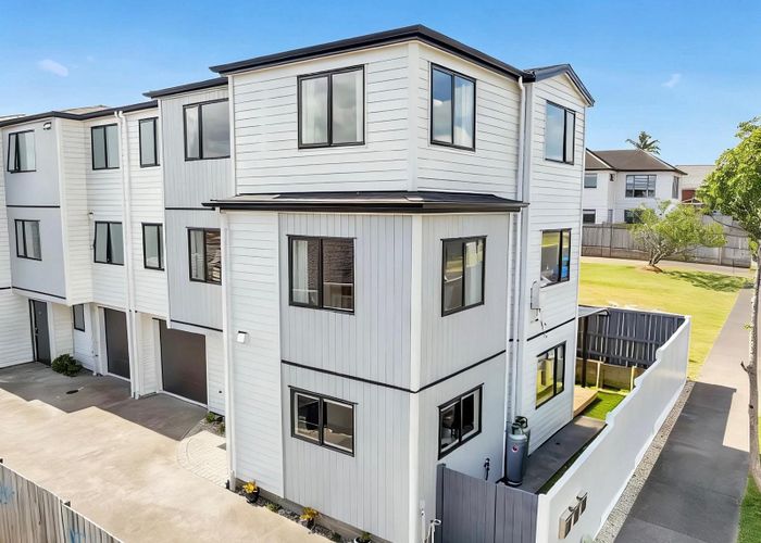  at 7 Waite Avenue, Mount Roskill, Auckland City, Auckland